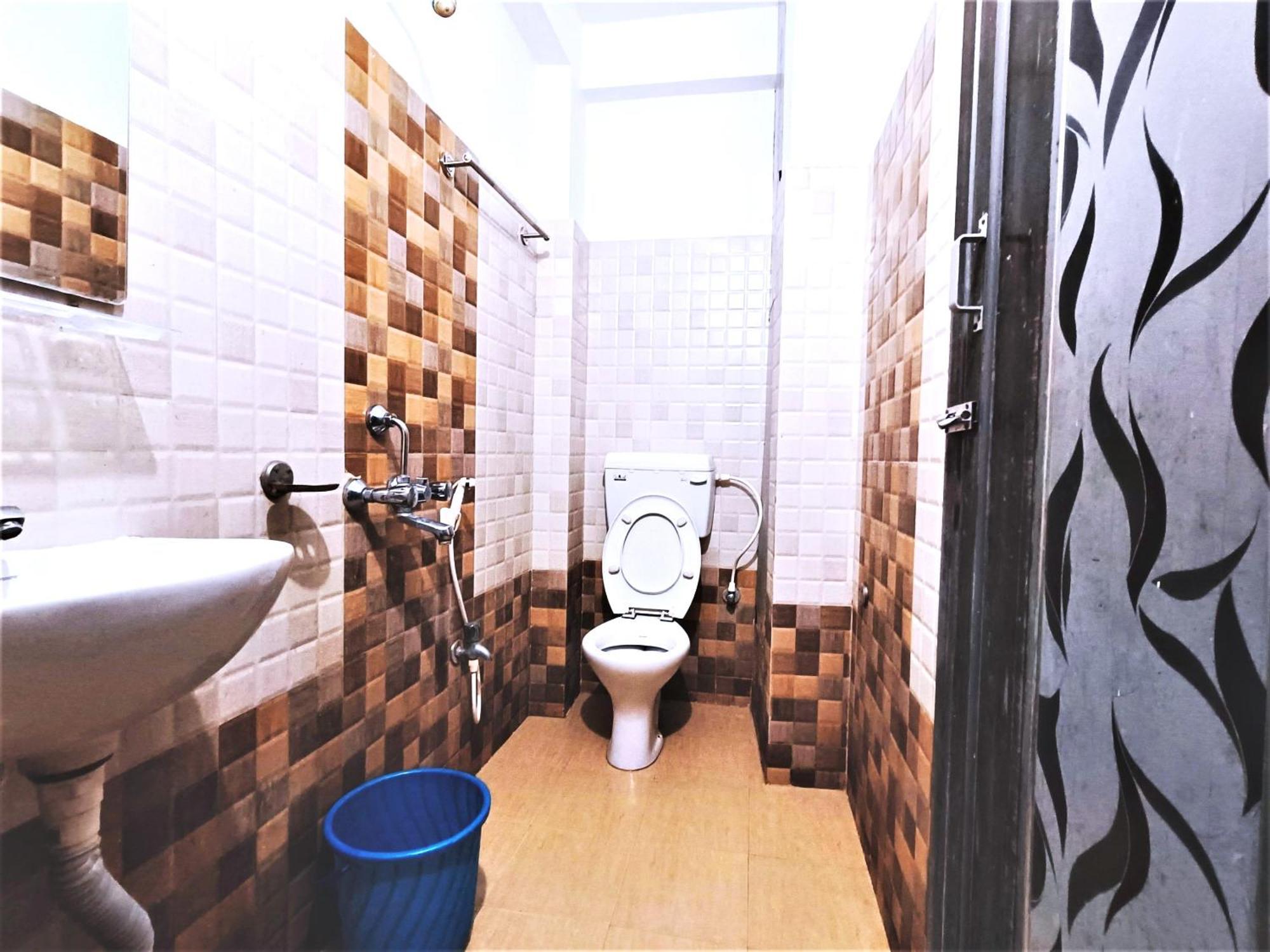 Goroomgo Krishna Residency Puri Near Sea Beach - Spacious Room With Excellent Service Awarded - Best Seller Eksteriør bilde